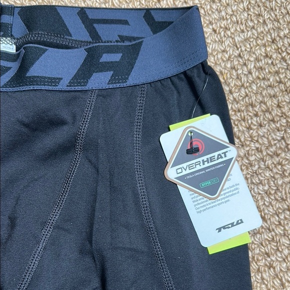 New Tesla Stay Warm Men’s Athletic Black Sports Underlayer Pants - Picture 2 of 2